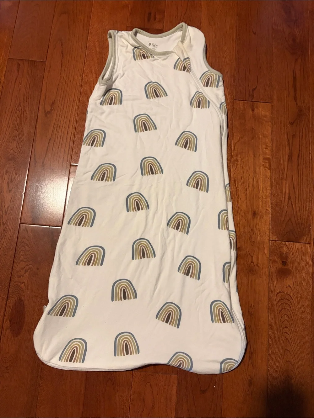 Kyte Baby aloe rainbow sleep bag, 0.5 tog, 0-6 months